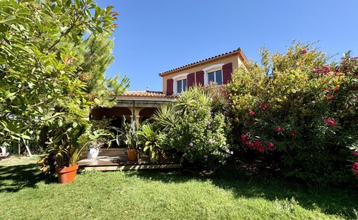 Landhaus in Peyriac-de-Mer, Okzitanien, Frankreich 1