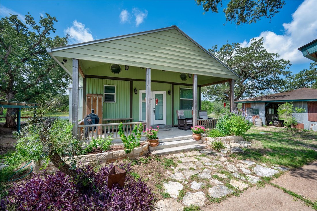 House in Coupland, Texas, United States 4 - 18330836