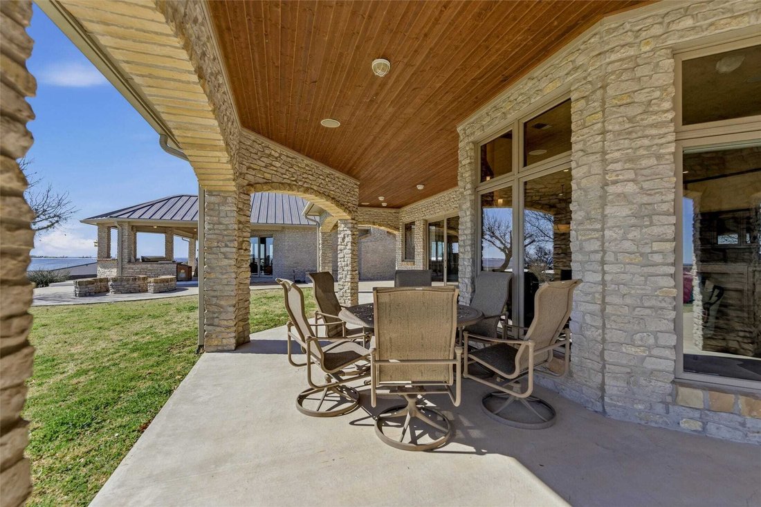 House in Weatherford, Texas, United States 5 - 17941788