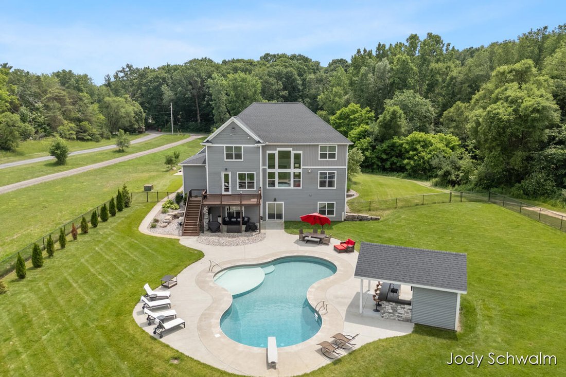House in Rockford, Michigan, United States 4 - 18329580
