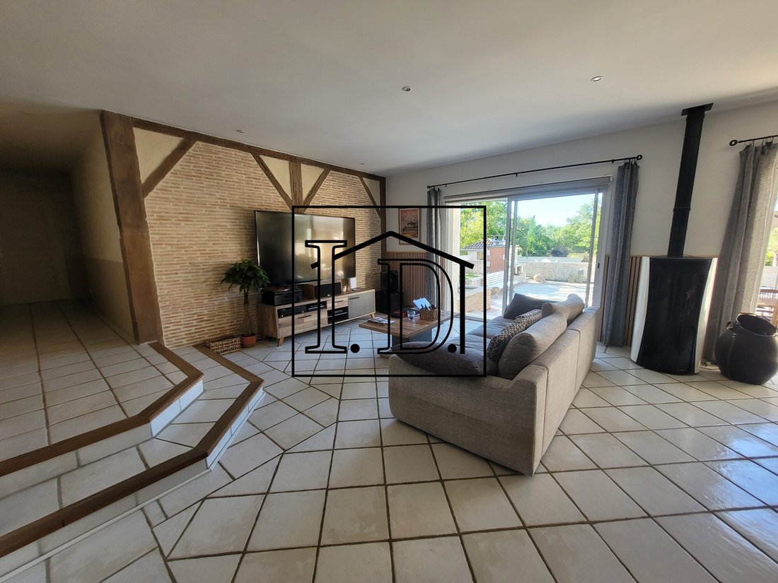 Villa in Plaisance, Nouvelle-Aquitaine, France 3 - 18332339