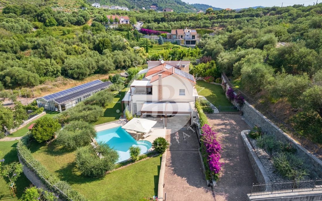 Villa in Toirano, Liguria, Italy 3 - 18326901
