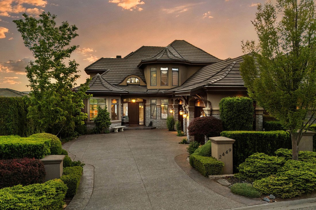 House in Kelowna, British Columbia, Canada 3 - 18331596
