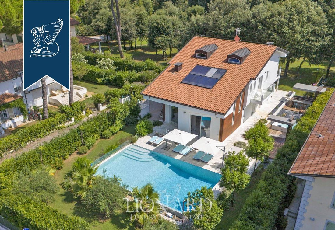 Villa in Motrone, Pietrasanta, Italy 1 - 13995402