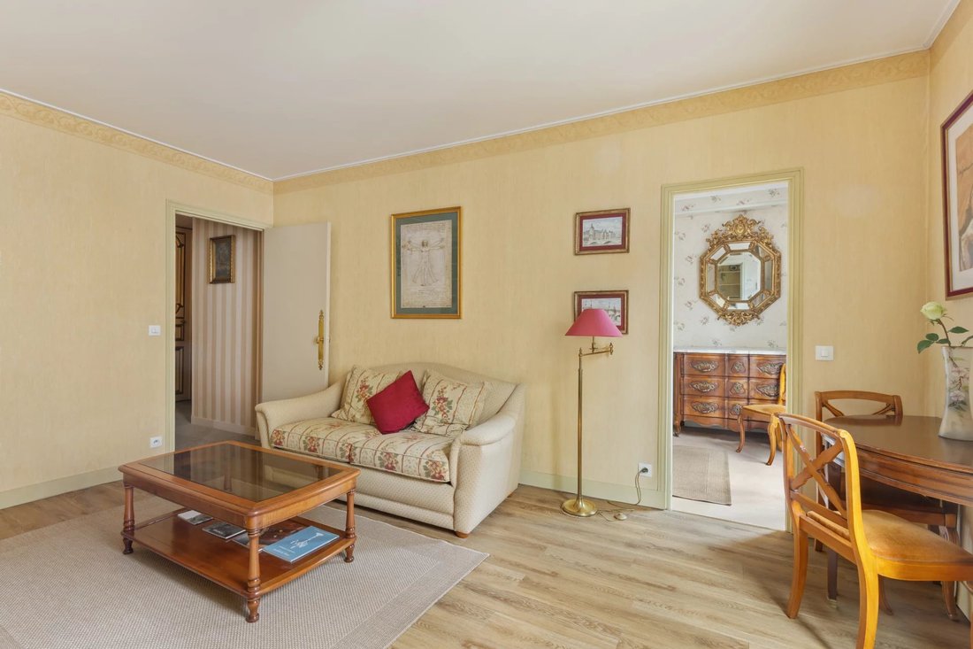 Apartment in Palais Royal, Paris 1er Arrondissement, Paris 5 - 18328373