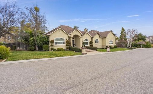 House in Hollister, California, United States 1