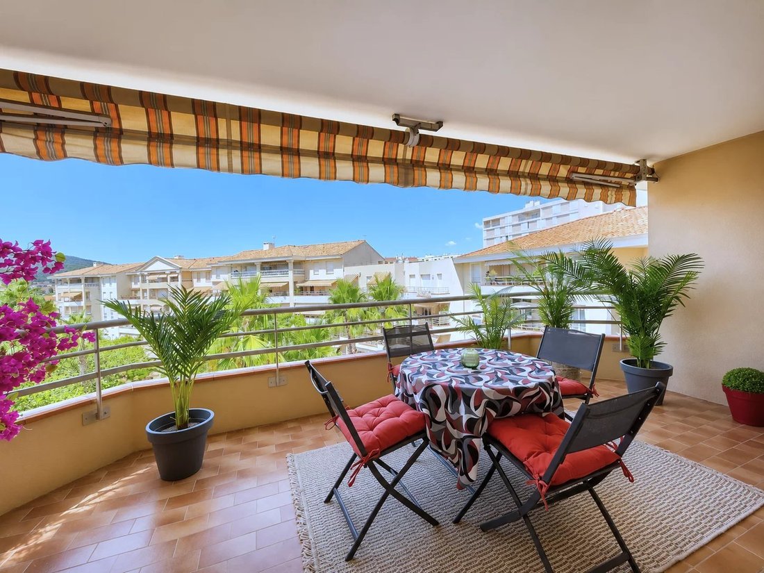 Apartment in Hyeres, Provence-Alpes-Côte d'Azur, France 1 - 18331878