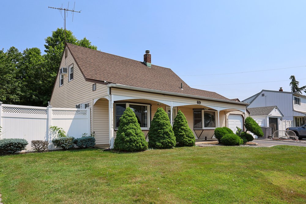 House in Levittown, New York, United States 2 - 18328115