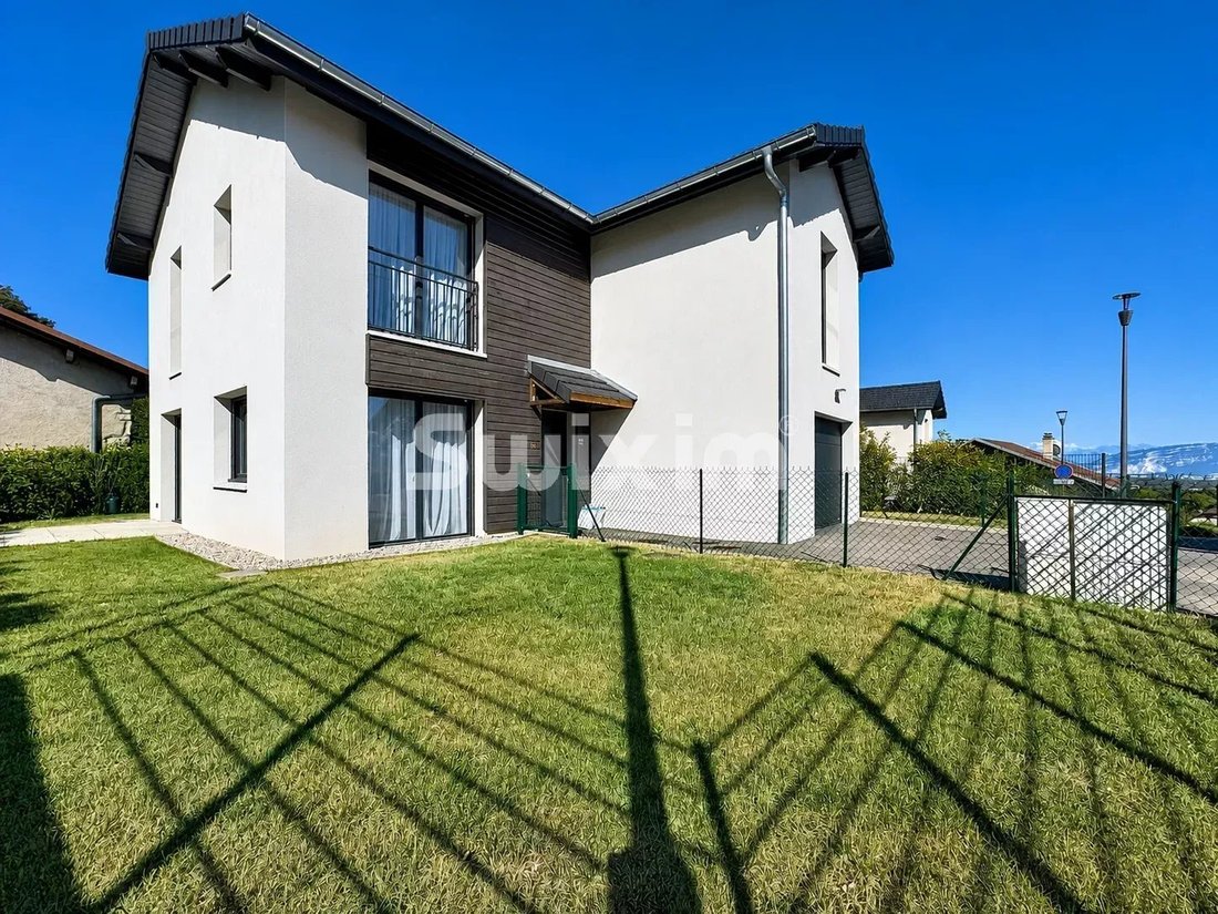 House in Crozet, Auvergne-Rhône-Alpes, France 2 - 16411506