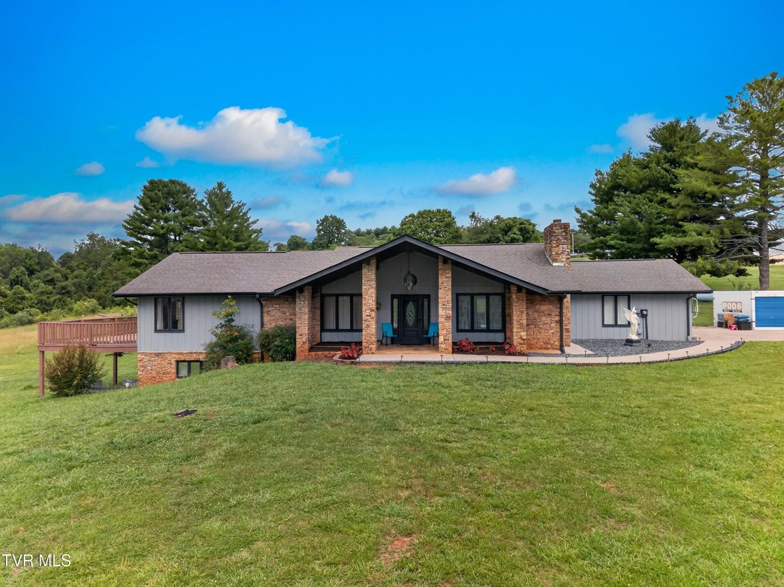 House in Sevierville, Tennessee, United States 1 - 18327266