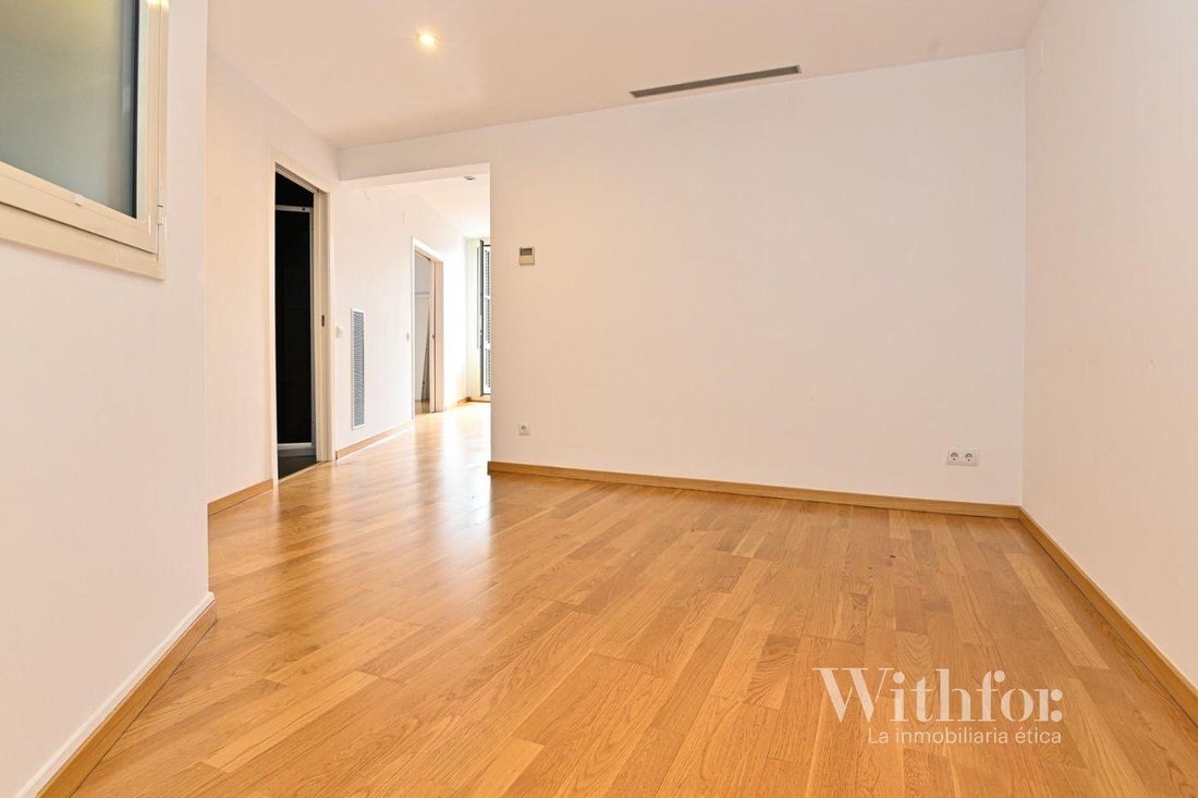 Apartment in Eixample, Barcelona, Spain 2 - 18300232
