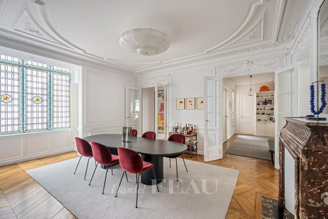 Apartment in Clichy-Trinité, Paris 9e Arrondissement, Paris 4 - 18331921