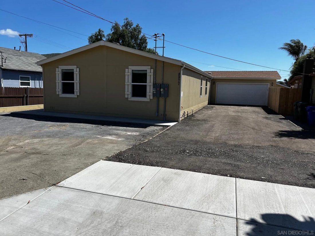 Spring Valley, California, United States 4 - 18330865