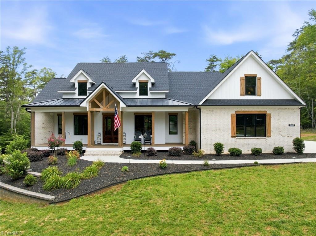 House in Madison, North Carolina, United States 1 - 18330345