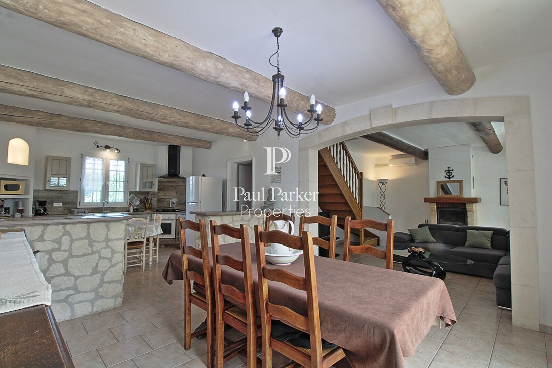 Villa in Saint-Rémy-de-Provence, Provence-Alpes-Côte d'Azur, France 2 - 18217797
