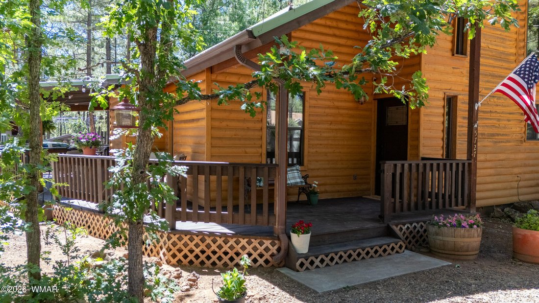 Pinetop, Arizona, United States 3 - 18329028