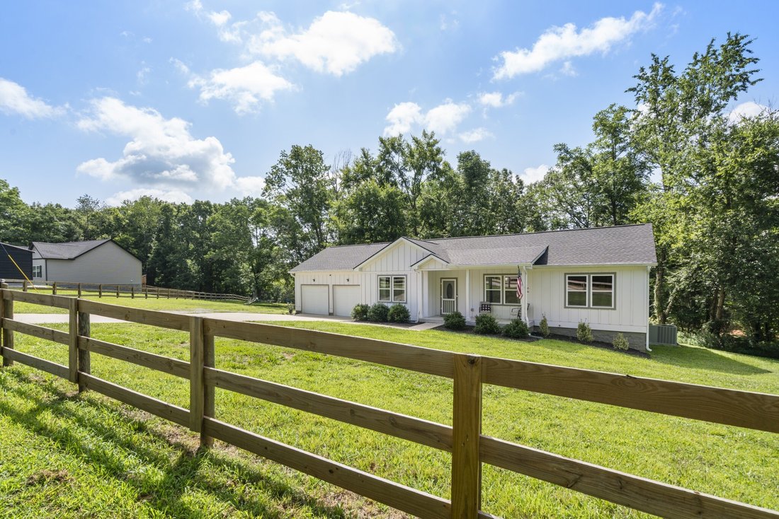 House in Dickson, Tennessee, United States 1 - 18327155