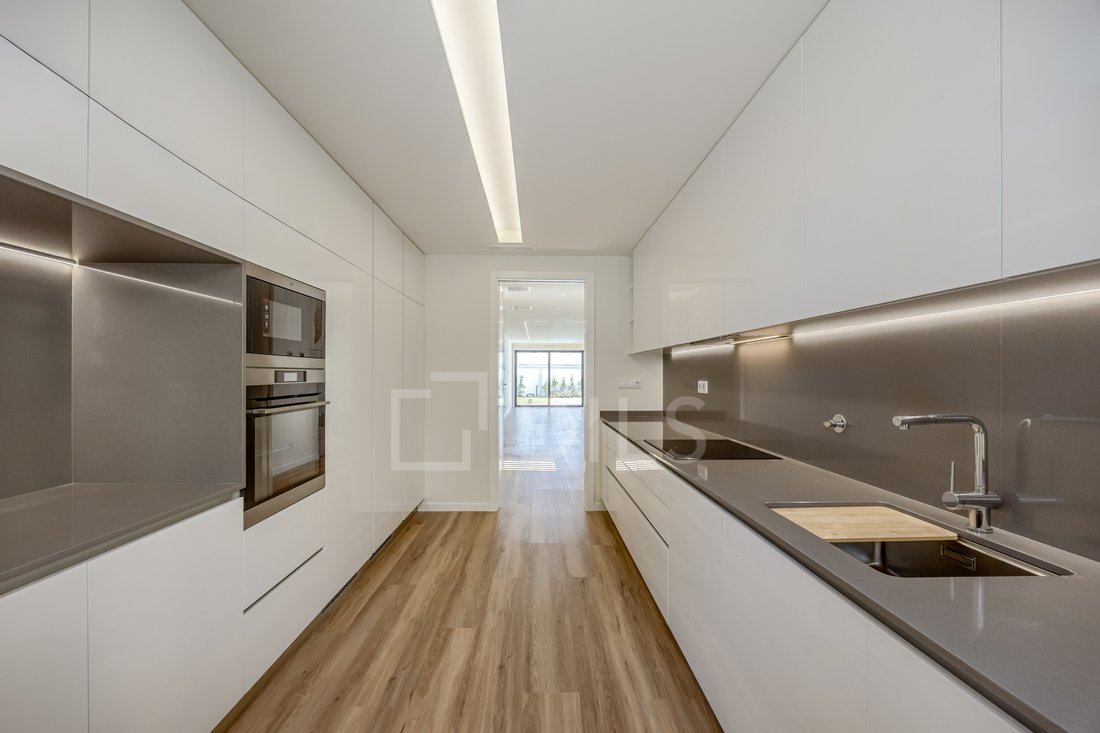 House in Parede, Lisbon, Portugal 5 - 18328202