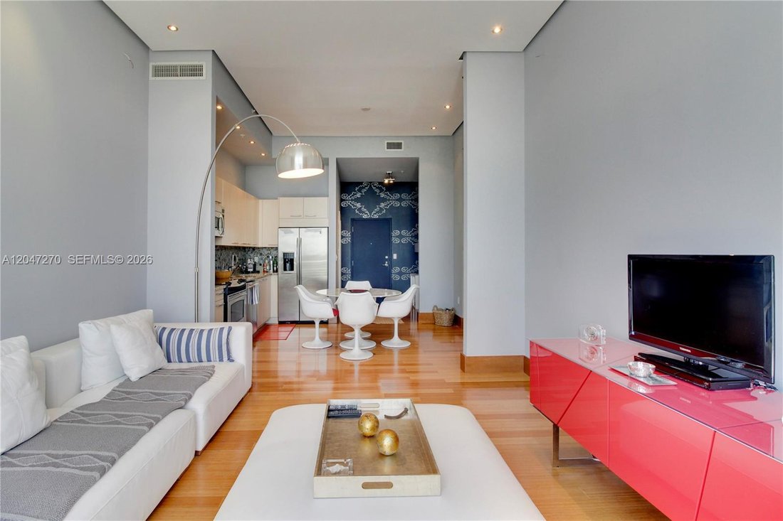 Condo in Miami Beach, Florida, United States 4 - 18331659
