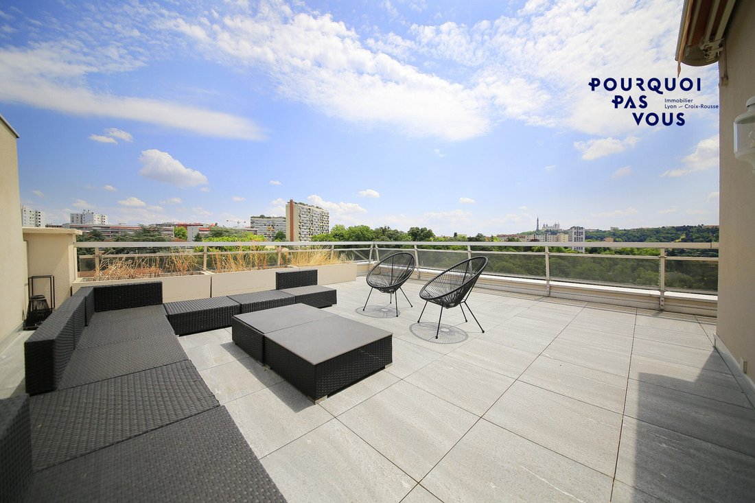 Apartment in Croix Rousse-Gros Caillou, Lyon 4e Arrondissement, Lyon 3 - 16670751