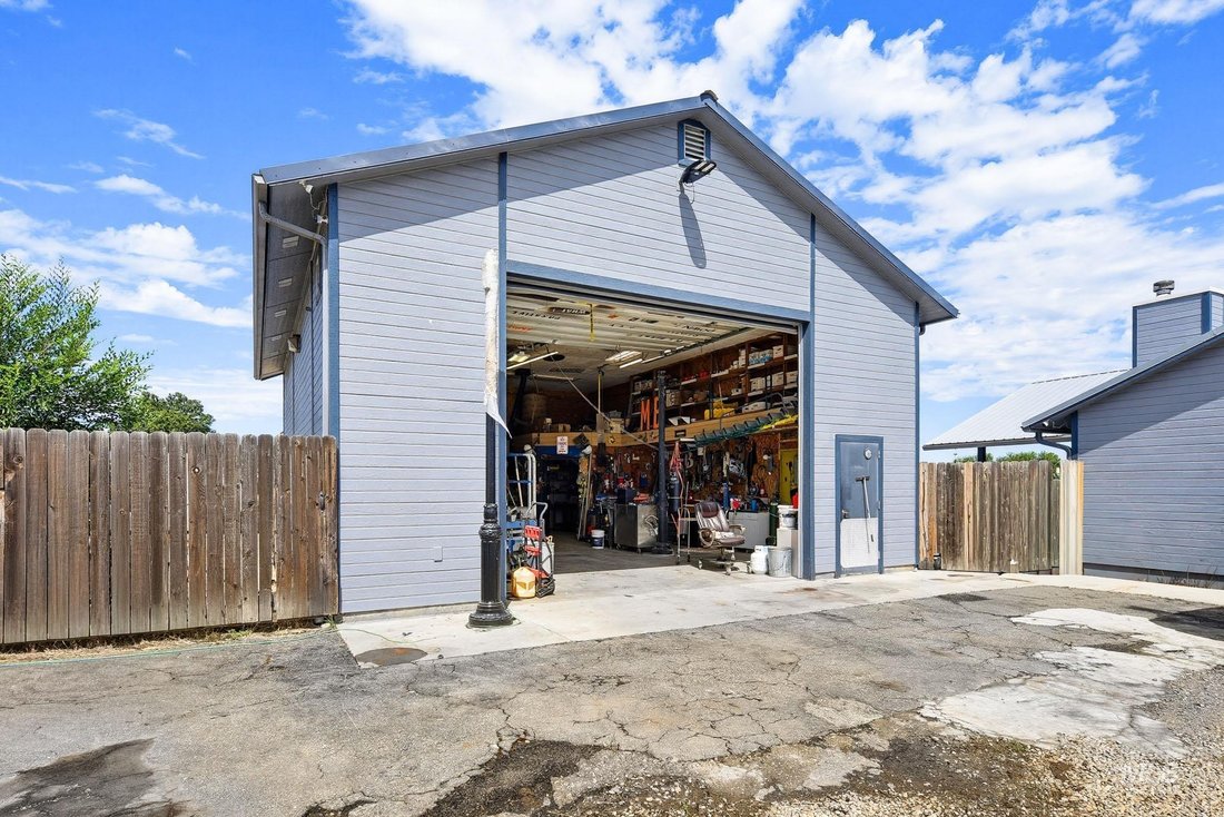 House in Meridian, Idaho, United States 3 - 18330239