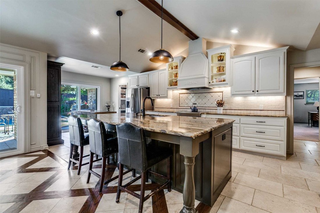 House in Dallas, Texas, United States 3 - 17402773