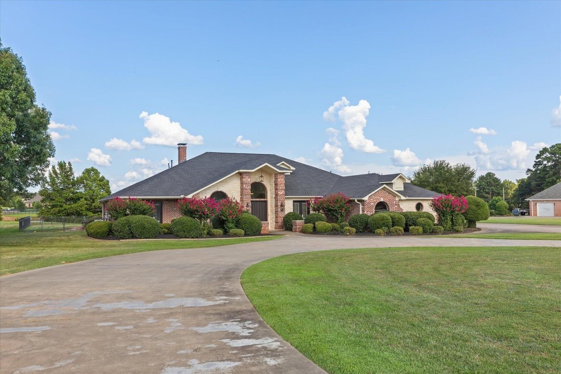 House in Longview, Texas, United States 4 - 18329015