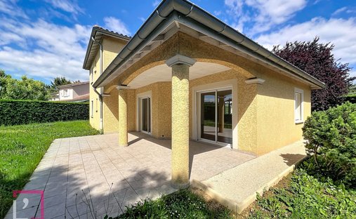 House in Massieux, Auvergne-Rhône-Alpes, France 1