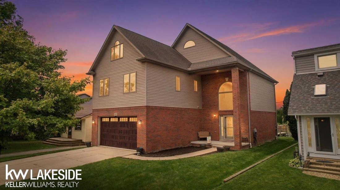 House in Mount Clemens, Michigan, United States 1 - 18327512