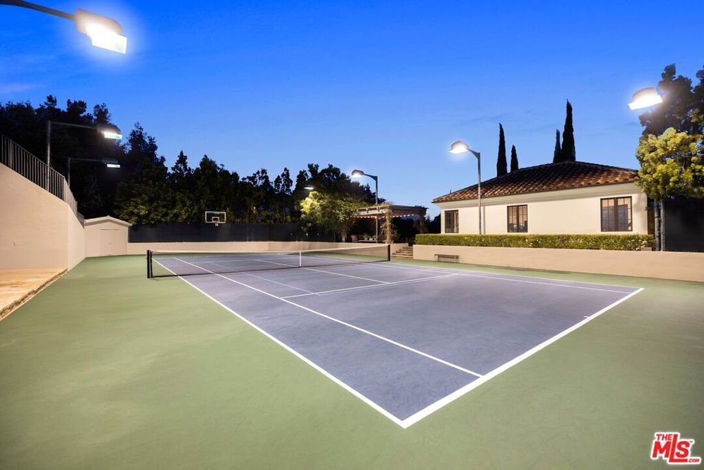House in Los Angeles, California, United States 3 - 17297379