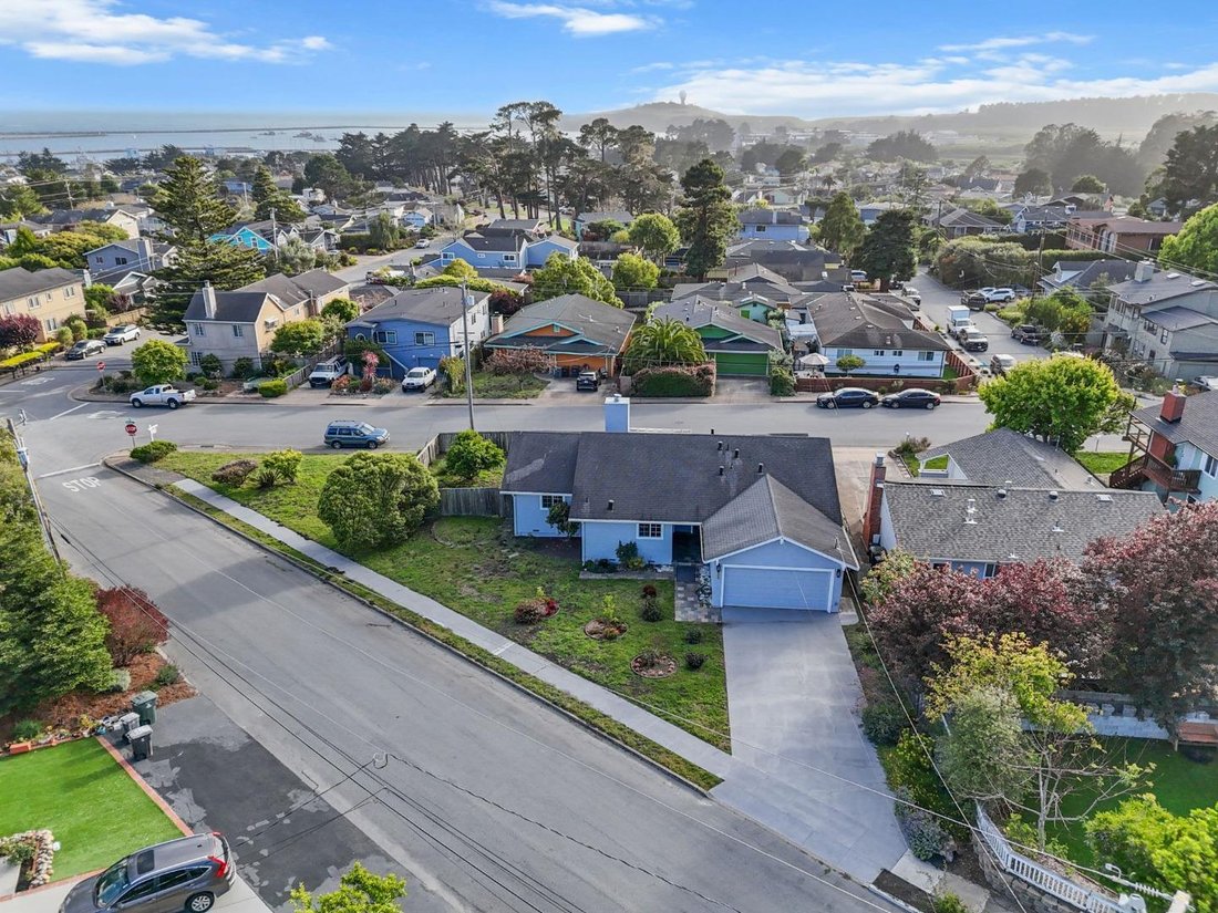 House in El Granada, California, United States 2 - 18330333