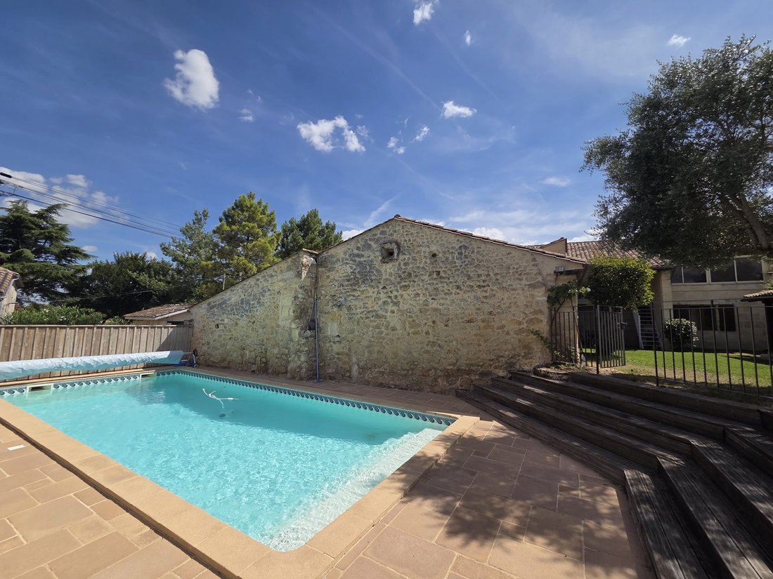 House in Genissac, Nouvelle-Aquitaine, France 1 - 17893256
