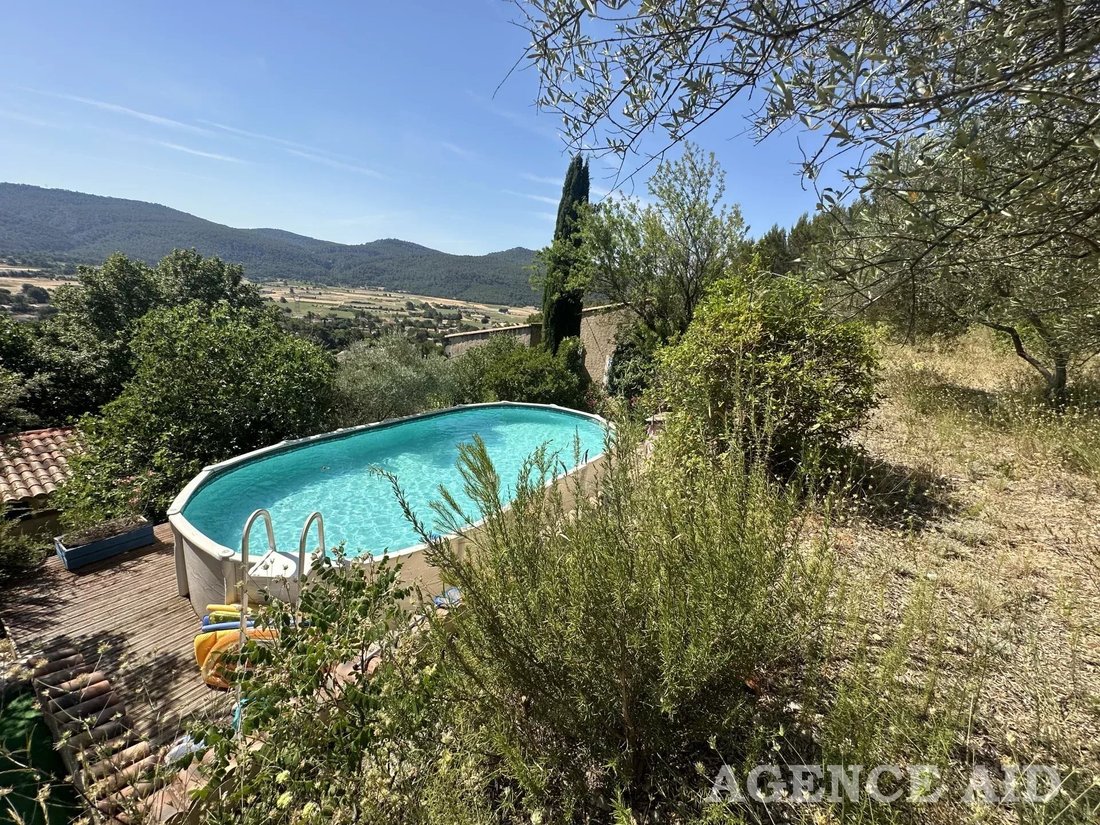 Estate in Cuges-les-Pins, Provence-Alpes-Côte d'Azur, France 4 - 18328215