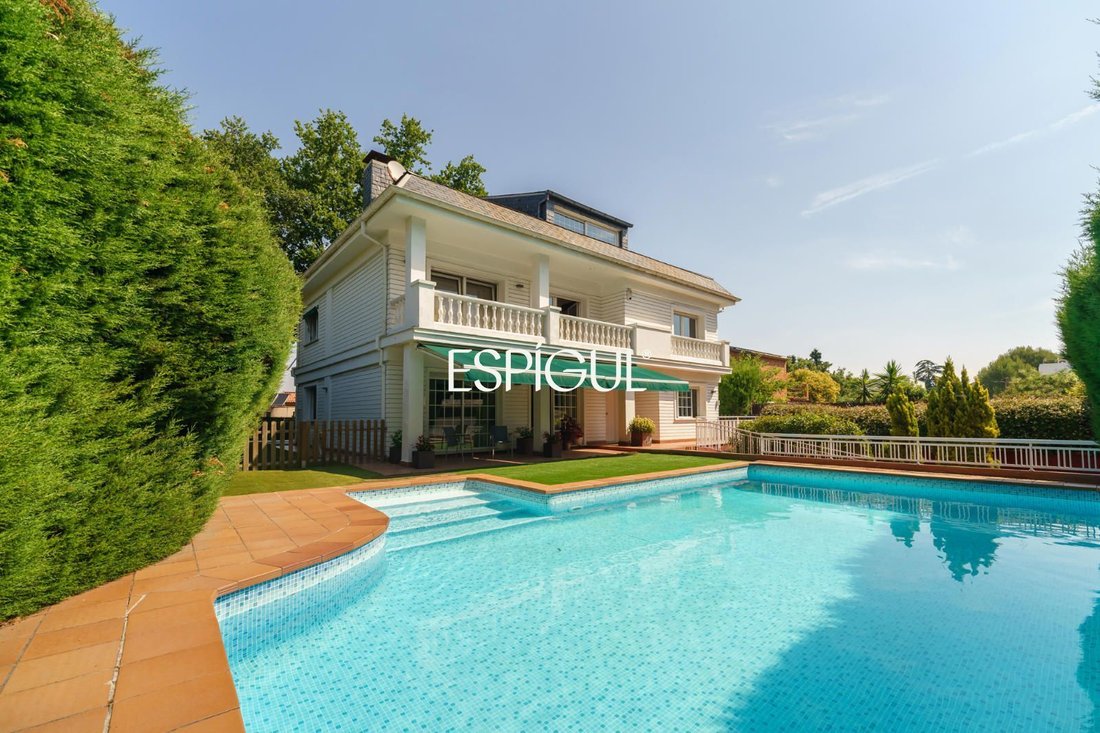 Villa in Sant Cugat del Valles, Catalonia, Spain 3 - 18326893