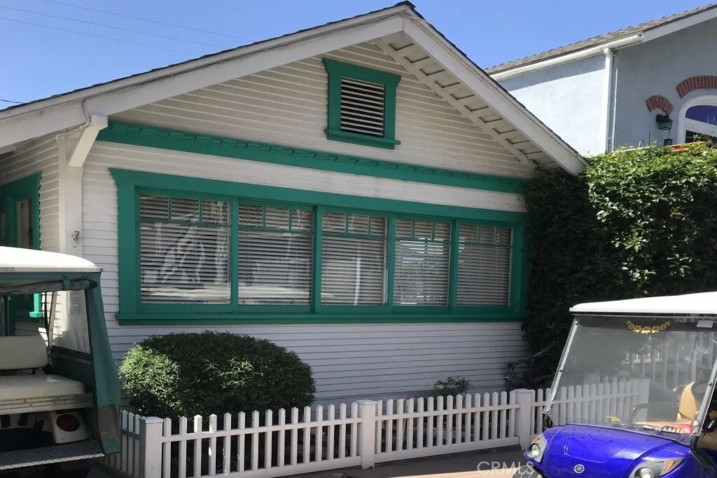 House in Avalon, California, United States 1 - 18330904