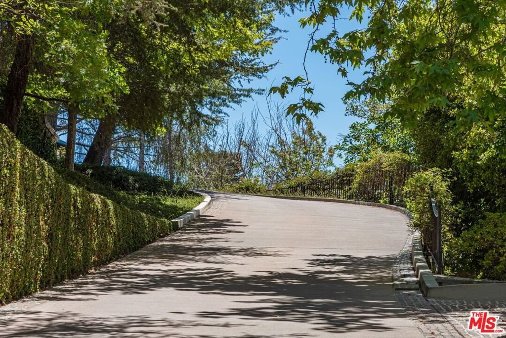 House in Los Angeles, California, United States 5 - 18329635