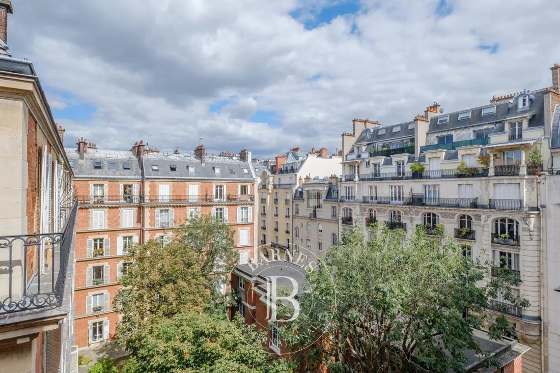 Apartment in Gros Caillou, Paris 7e Arrondissement, Paris 1 - 18326911