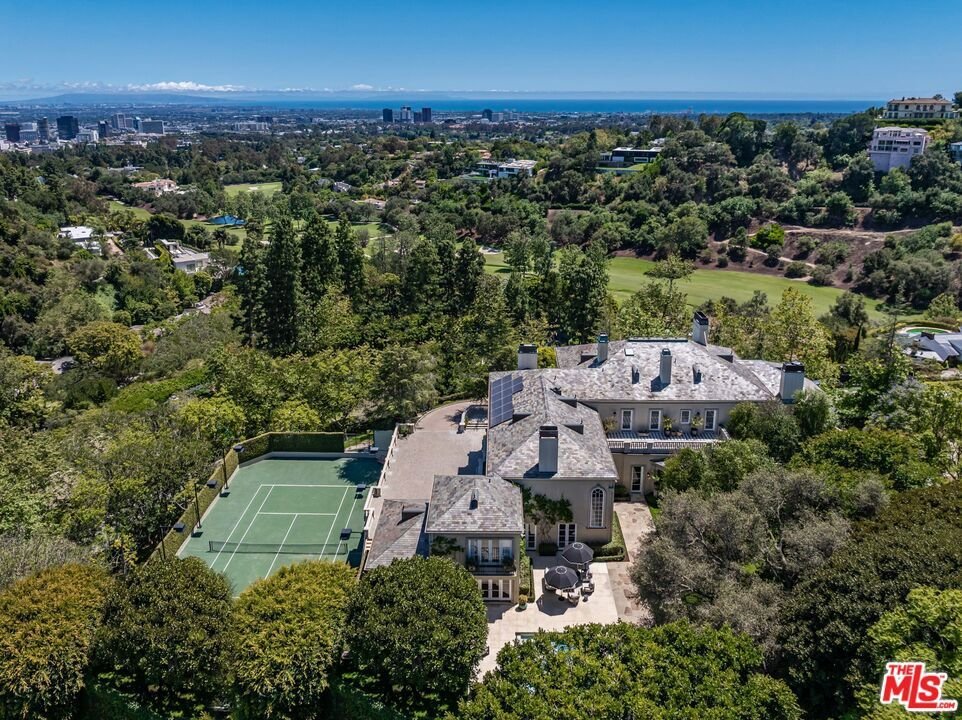 House in Los Angeles, California, United States 1 - 18329635