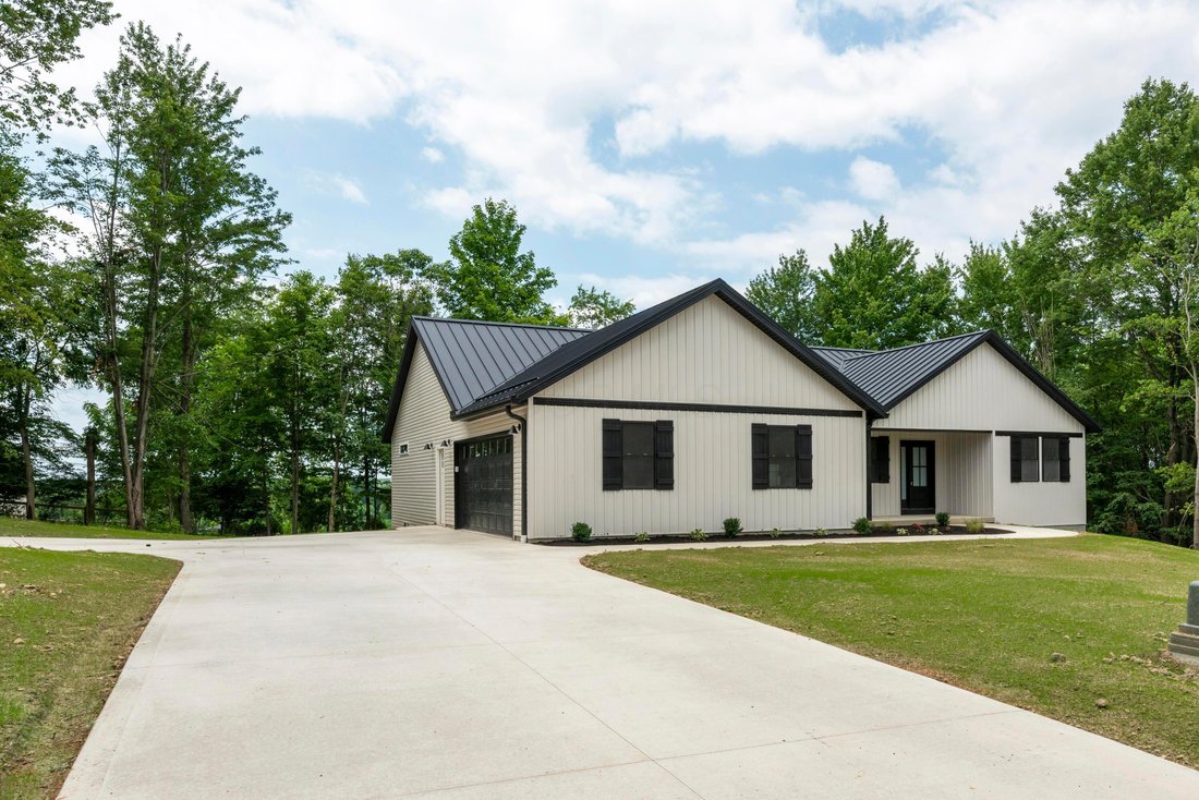 House in Howard, Ohio, United States 2 - 18300673