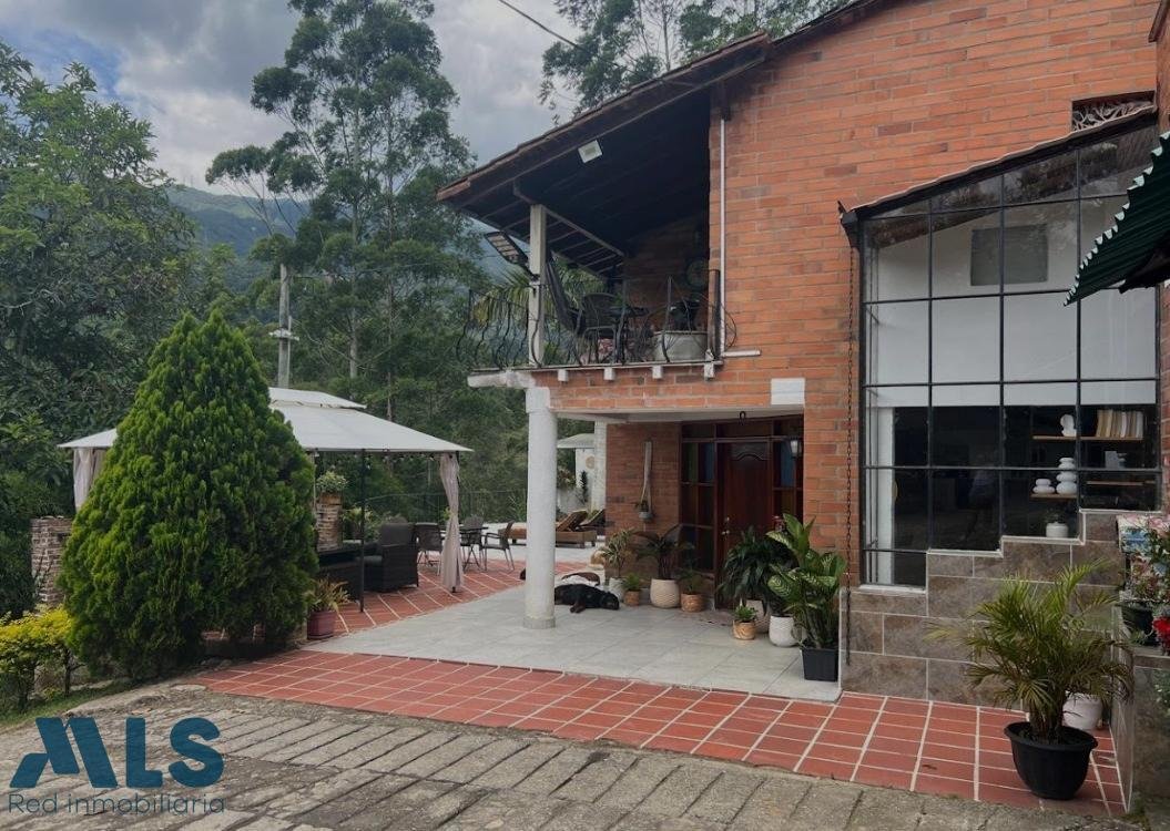 Finca in Caldas, Caldas, Colombia 2 - 18327348
