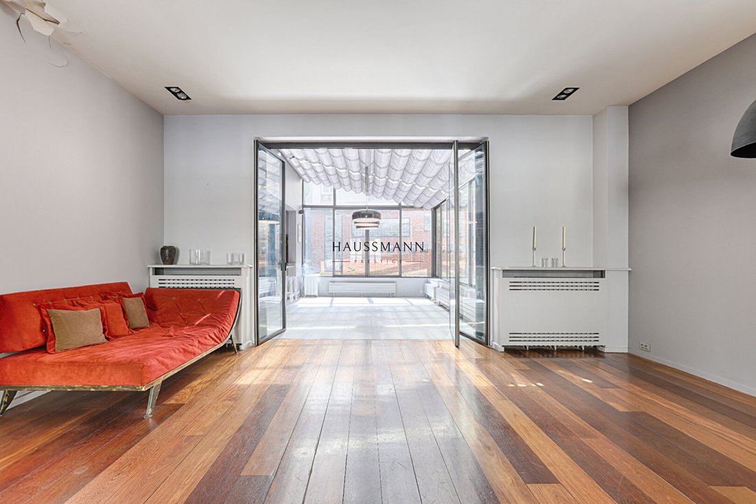 Villa in Pereire-Malesherbes, Paris 17e Arrondissement, Paris 4 - 18331998