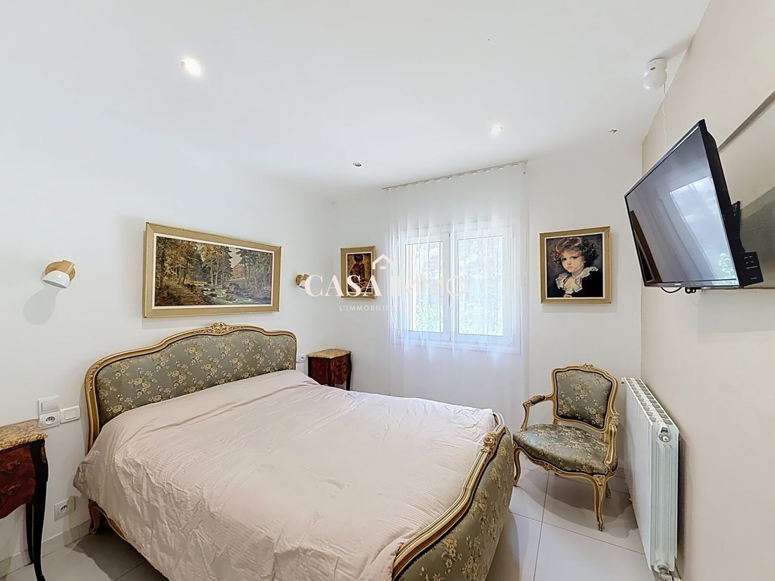 House in Hyeres, Provence-Alpes-Côte d'Azur, France 5 - 18332240