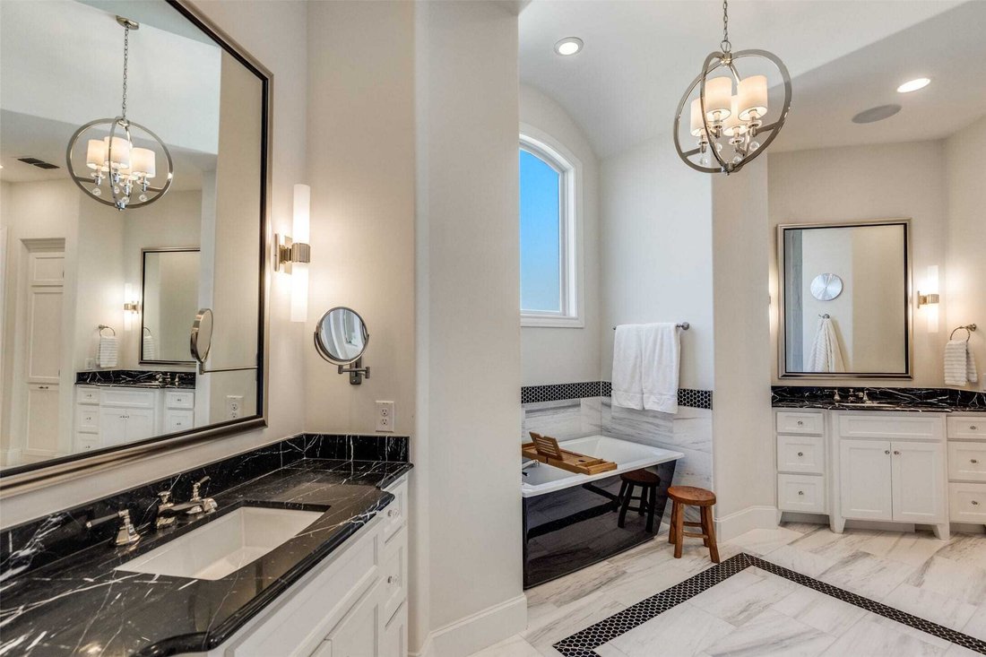 House in Plano, Texas, United States 4 - 17826241