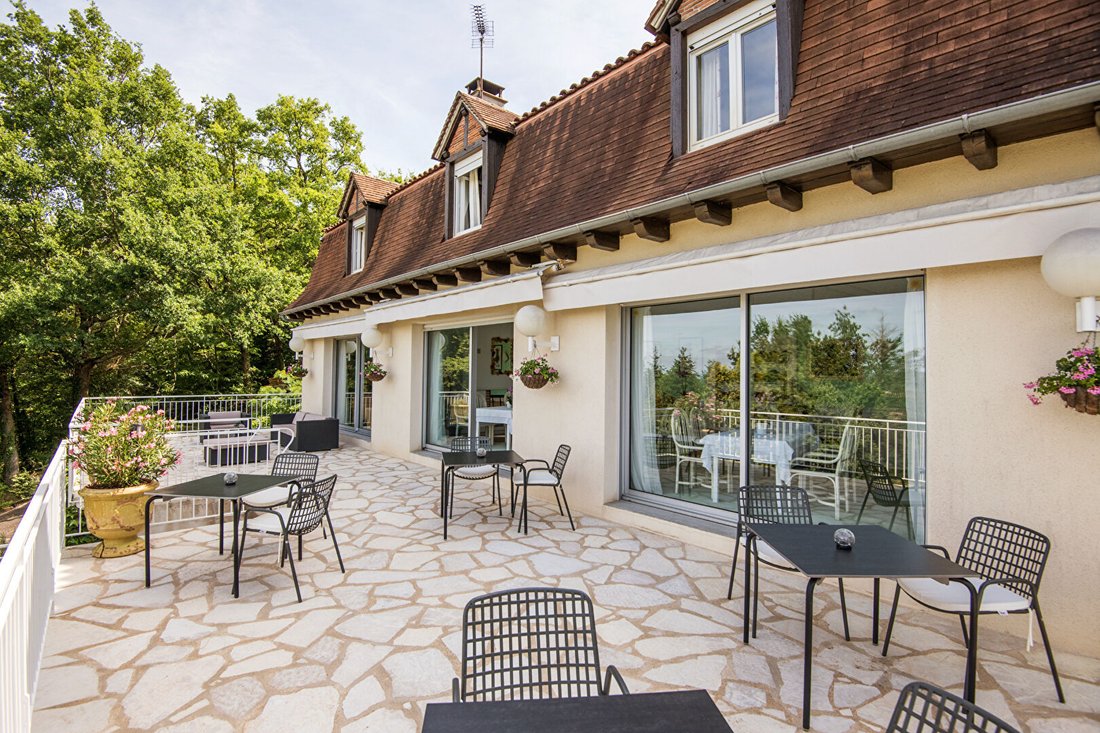 Villa in Saint-Vincent-du-Pendit, Occitania, France 4 - 18064904