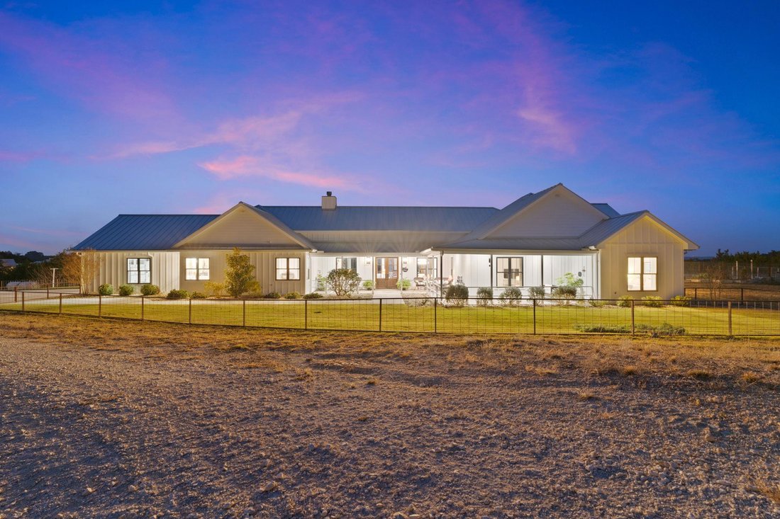 House in Johnson City, Texas, United States 5 - 18330843