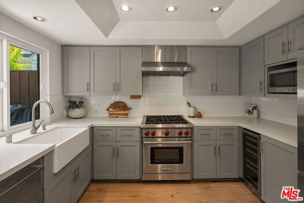 Condo in Santa Monica, California, United States 5 - 18329648
