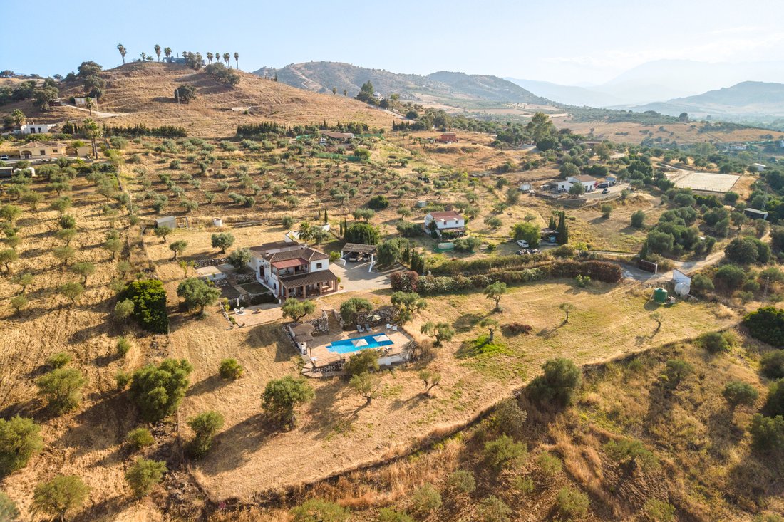 Finca in Coin, Andalusia, Spain 3 - 18329407