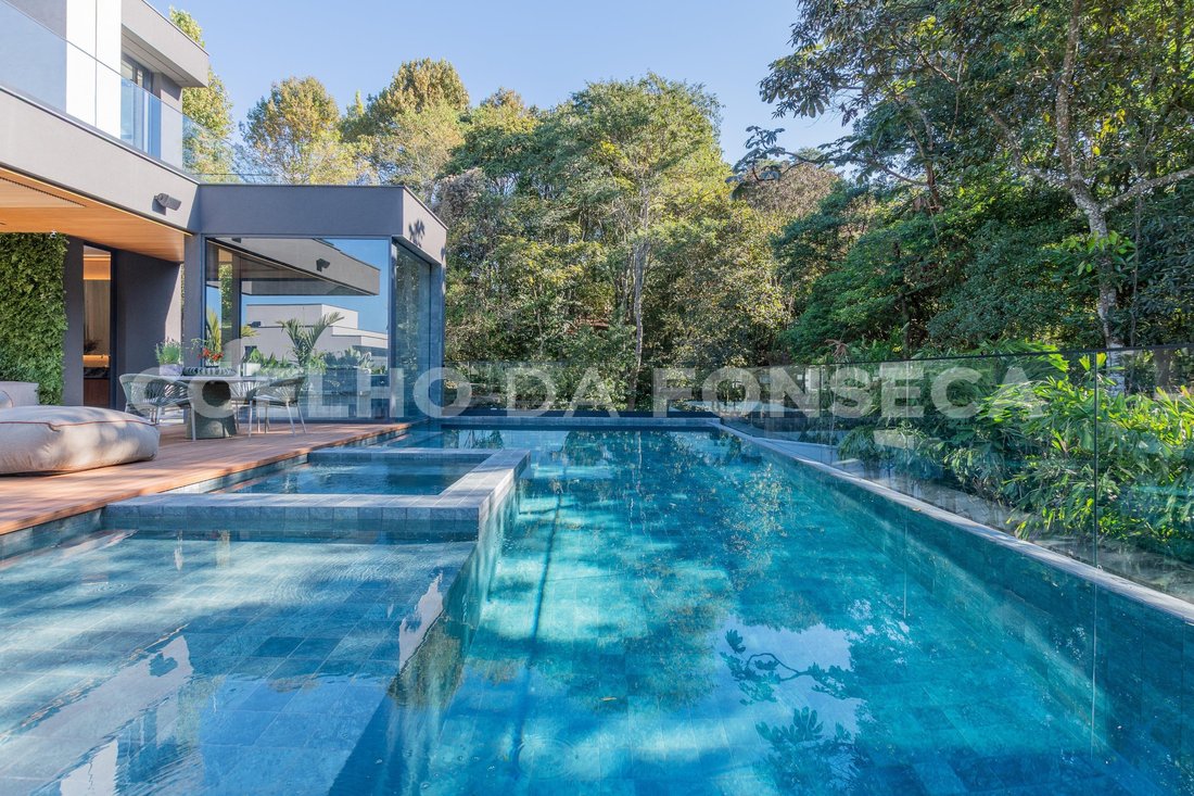 Condo in Santana de Parnaíba, State of São Paulo, Brazil 1 - 18332269