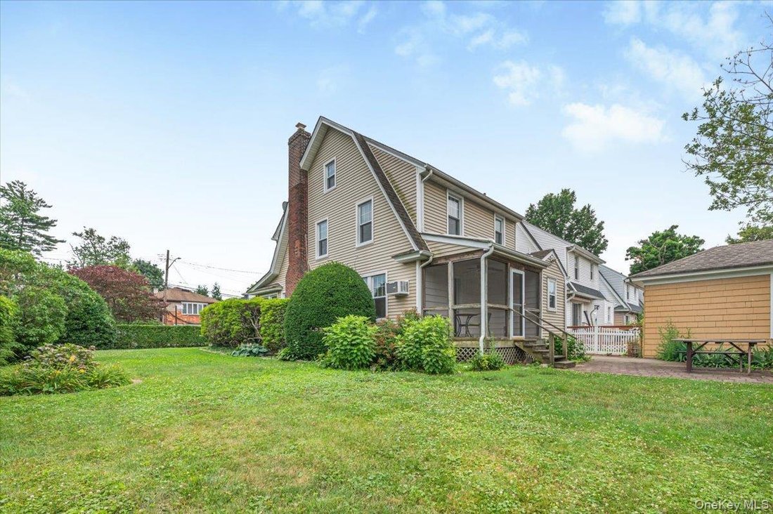 House in New York, New York, United States 4 - 18327116