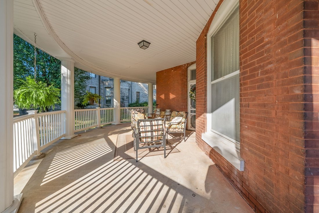 House in Guthrie, Kentucky, United States 4 - 18327140